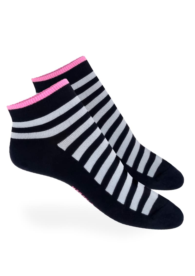 Soquetes Power Stripes rosa con rayas y borde contraste detalle lateral - Marcela Koury